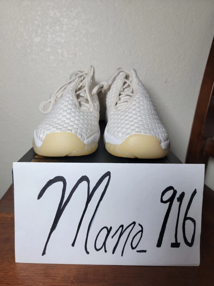 🟡⚪️Jordan Future Phantom (GS) Talla 6.5Y✅️656504-002 Totalmente Nuevo con caja original  Foto 3 de 4