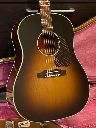 Gibson J-45 True Vintage Pre-Warhonduras Smartphone Gunny Bag Adirondach Spruce