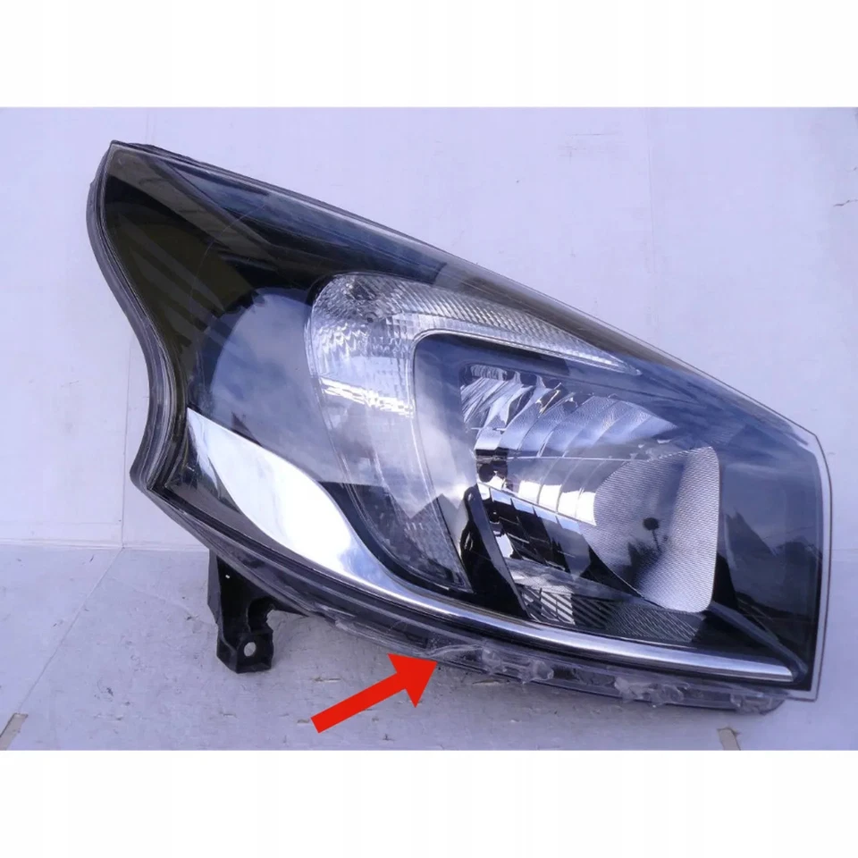 Frontscheinwerfer Opel Vivaro B Trafic III 260100647R Rechts Headlight - Bild 4 von 4