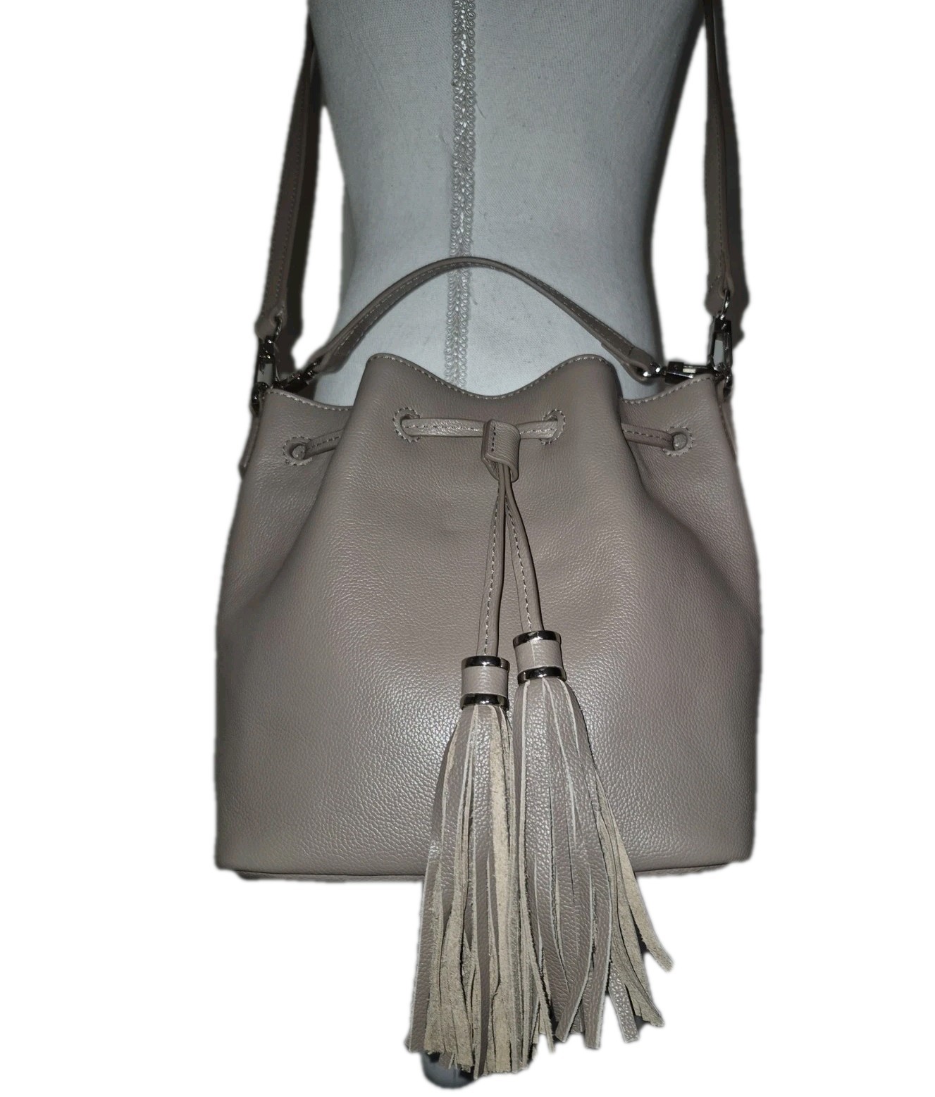 🔥New Posse Taupe Pebbled Genuine Leather Bucket Drawstring Tassel Crossbody Bag