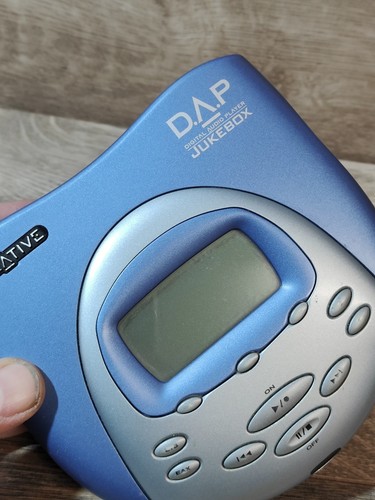 Creative Labs Jukebox - vintage/retro 6gb mp3 player (not working) - Picture 3 of 9