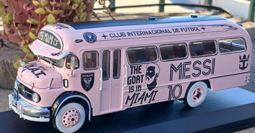 MERCEDES BENZ LO1114 AUTOBÚS ESCALA 1/43 DIECAST MESSI GOAT INTER MIAMI SOCCER CLUB - Imagen 10 de 12