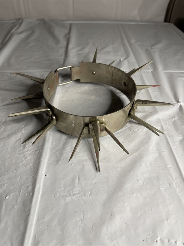 Vintage Spiked Anti Wolf Bear Protection Collar Farm Animal Working Dog