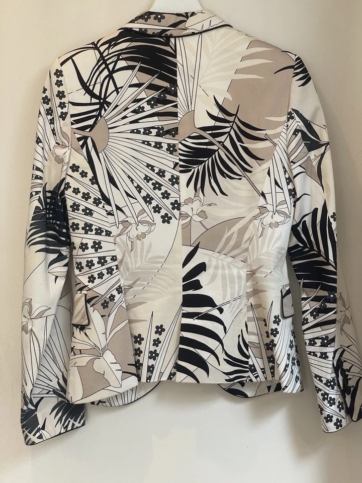 Zara Floral Design Blazer Jacket Size S Fully Lined Great Condition - Image 4 of 4