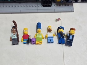 LEGO Authentic 71016 The Simpsons: The Kwik‑E‑Mart &mdash;Bonus Minfigs, No Police Car