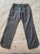 FIGS Technical Collection Women's XS Gray Solid Woven Scrub Pants