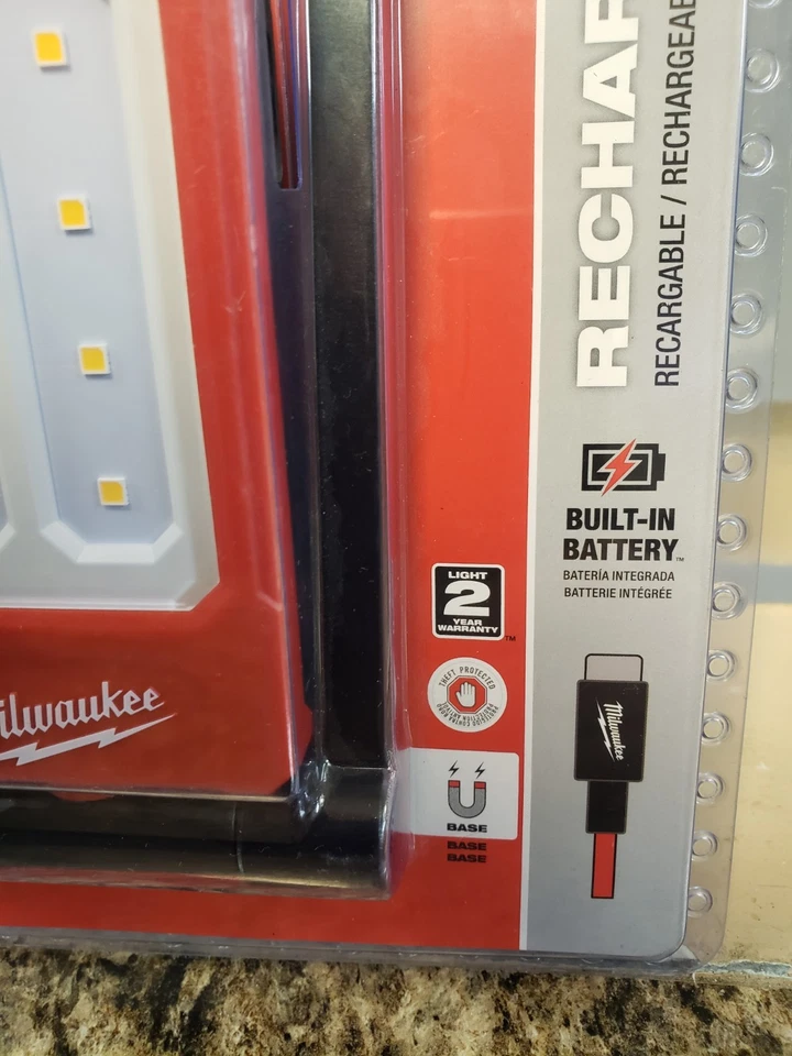 Milwaukee Tool 2013R Rechargeable Low-Profile Magnetic Task Light NEW - Image 2 of 4