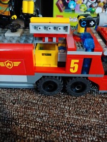 LEGO City: Airport Fire Truck 60061  Complete No Manual Or Box