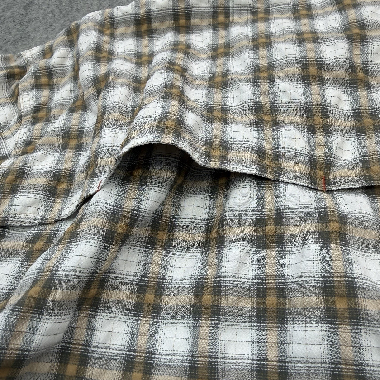 SIMMS Button Down Insect Shield Fishing Seersucke… - image 8