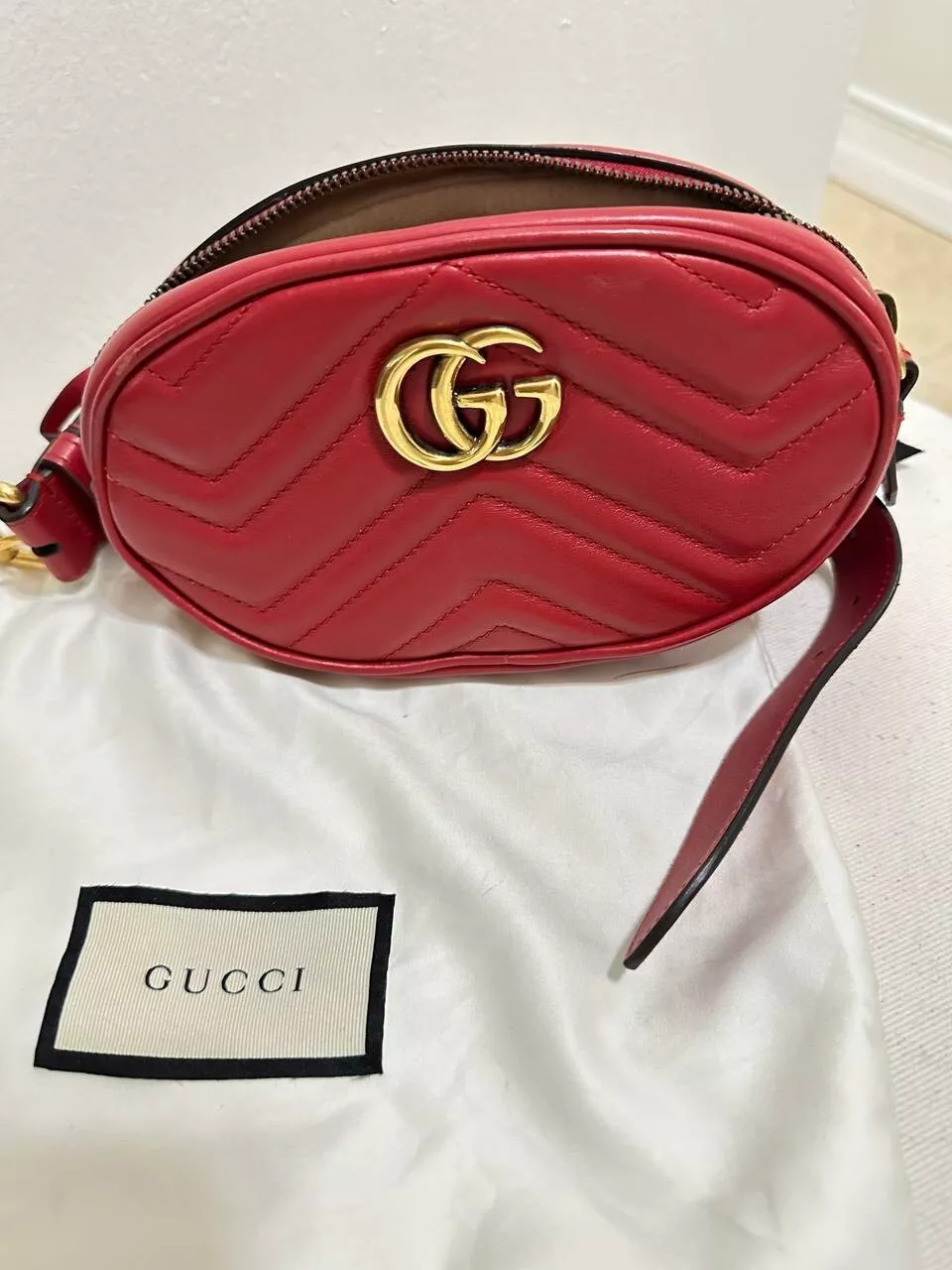 AUTHENTIQUE SAC CEINTURE GUCCI MARMONT GG CUIR ROUGE POCHETTE ITALIE