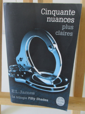 Fünfzig hellere Nuancen von EL JAMES die Fifty Shades Trilogie von 2011
