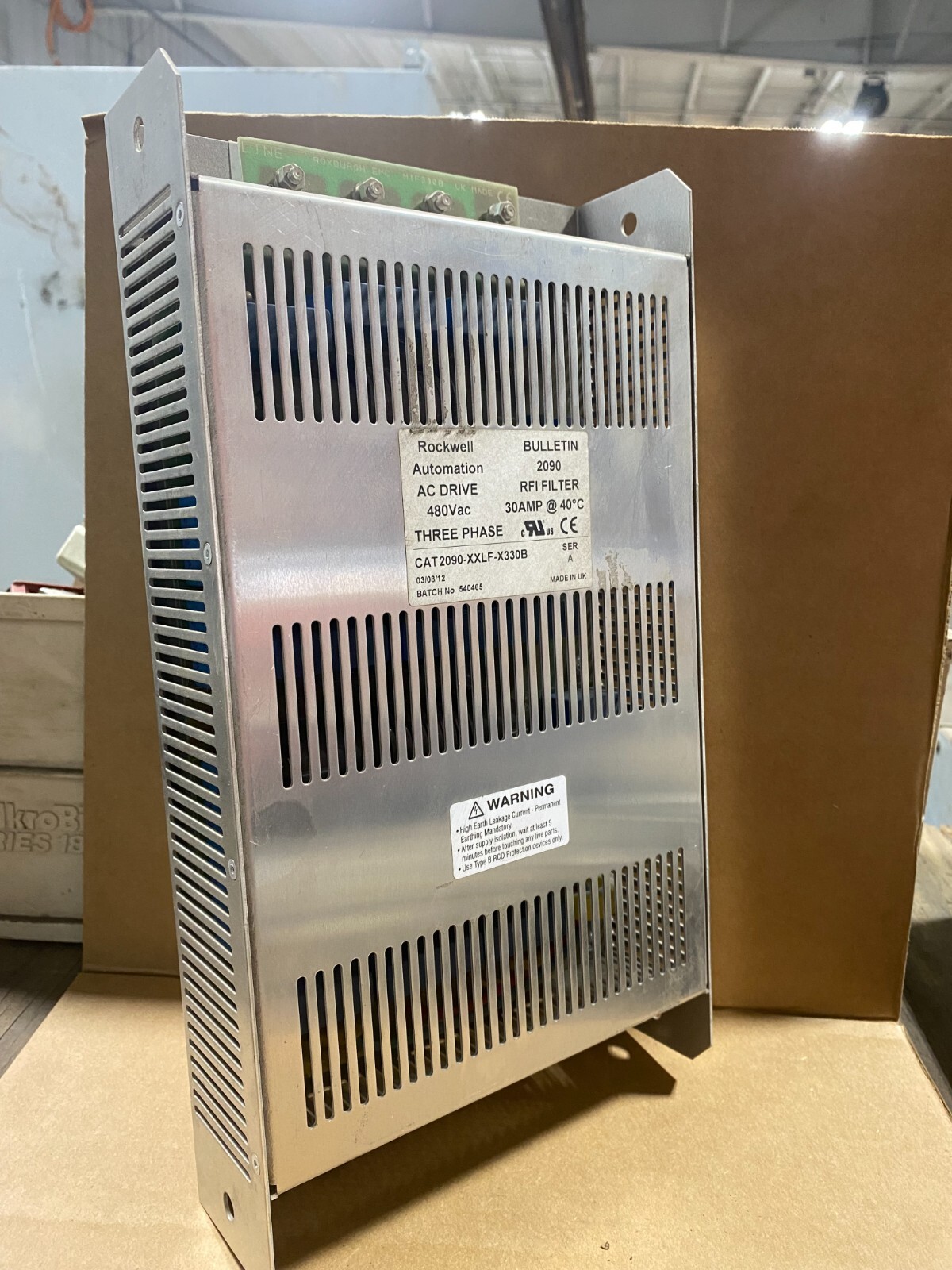 Rockwell Automation AC Drive 2090-XXLF-X330B