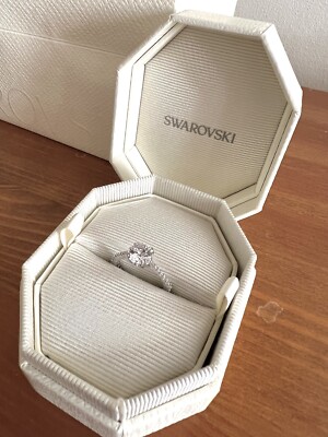 Bague Swarovski Constella 5645251 Rnd blanche taille 52