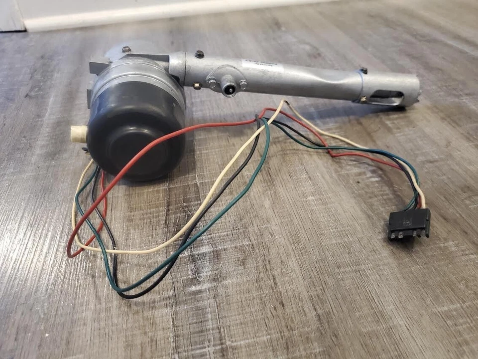 Cadillac Seville 1976 antena eléctrica reconstruida estándar Foto 3 de 4