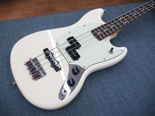 Fender Mexico Mustang Bass PJ E-Bassgitarre