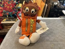 REESE’S PEANUT BUTTER CUP PLUSH 9.5" 2016 HERSHEY PARK STUFFED TOY 1998 (READ)