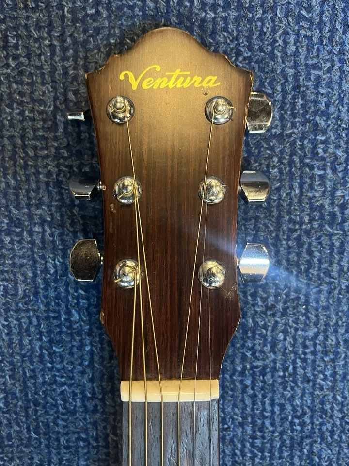 Guitarra acústica para diestros Ventura V7 Dreadnought Foto 4 de 4