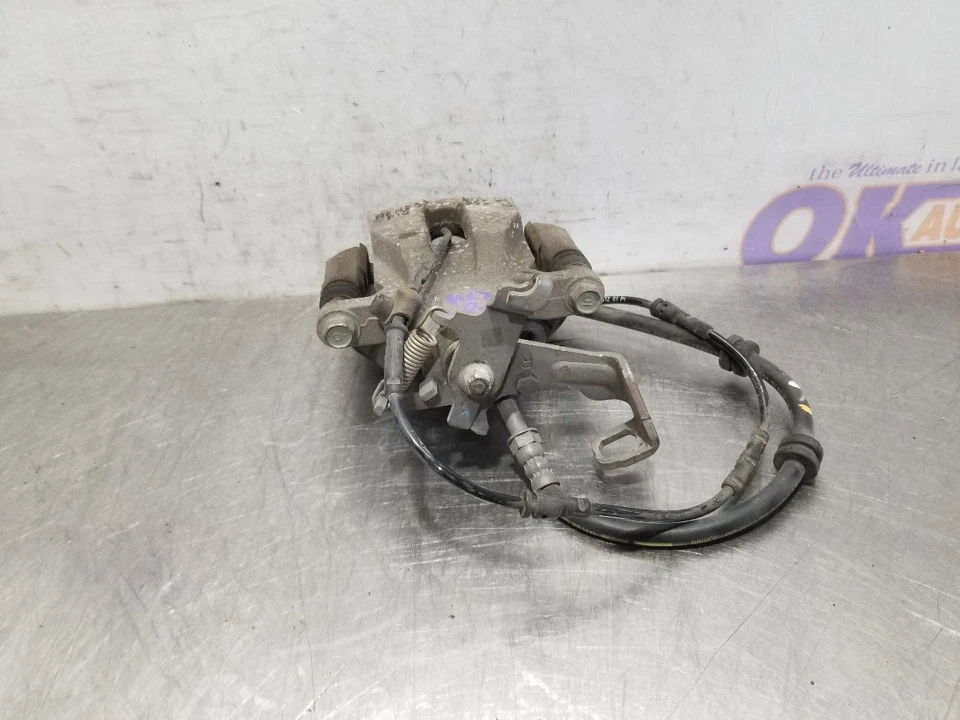 Mini Cooper S 19 2019 2,0 L tracción delantera pinza de freno trasero pasajero derecho Foto 4 de 4