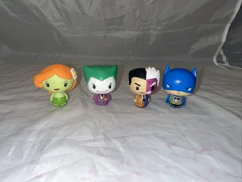 Funko Pint Size Heroes 4 Mini Vinyl Figures DC Batman Joker Poison Ivy Two Face