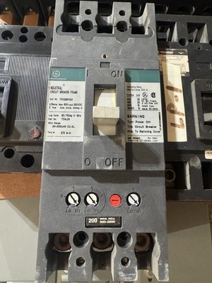 GE TFK236F000 225A 3-Pole 600V Panel Mount Circuit Breaker Trip Indicator