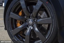 Cars juke r nissan 360 vr38dett Desk Mat Stitched