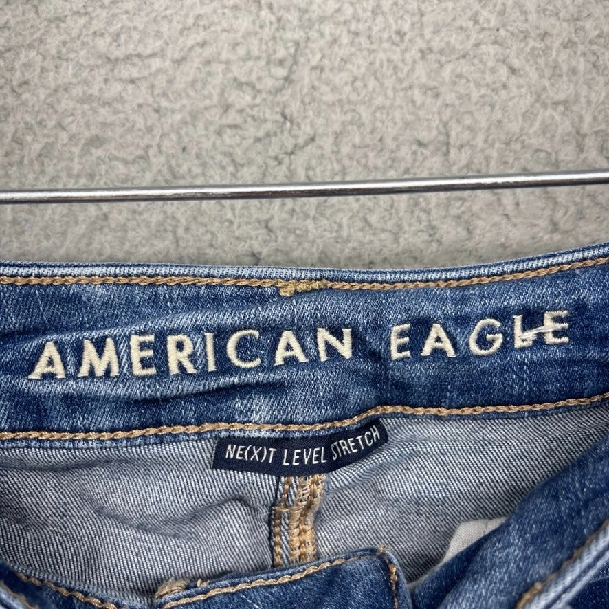 American Eagle Womens Denim Short Blue High Rise Straight Ripped Fray Size 2 - Image 3 of 4