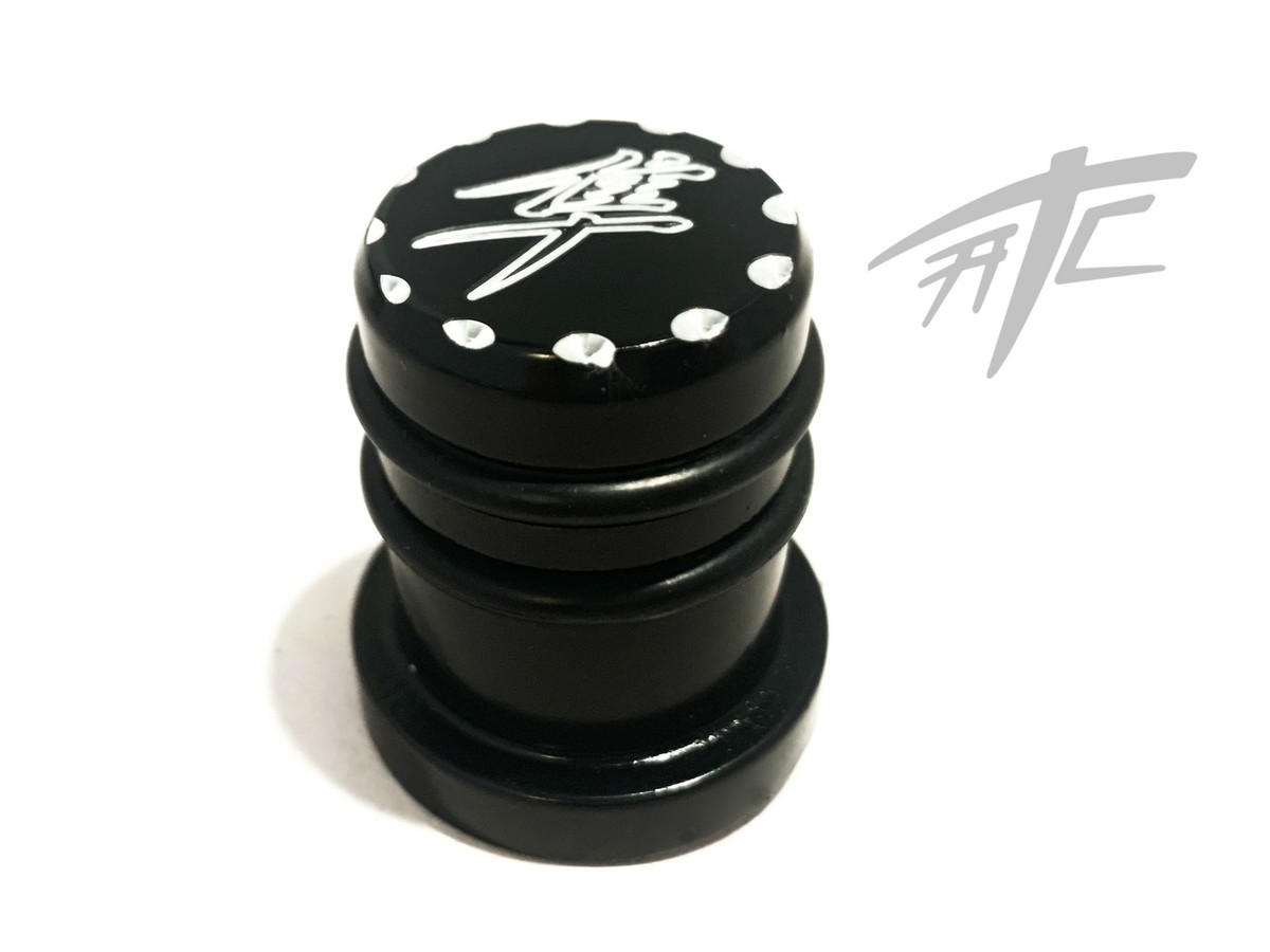 HAYABUSA BLACK DIAMOND CUT KANJI ENGRAVED FRAME PLUG KIT 2012