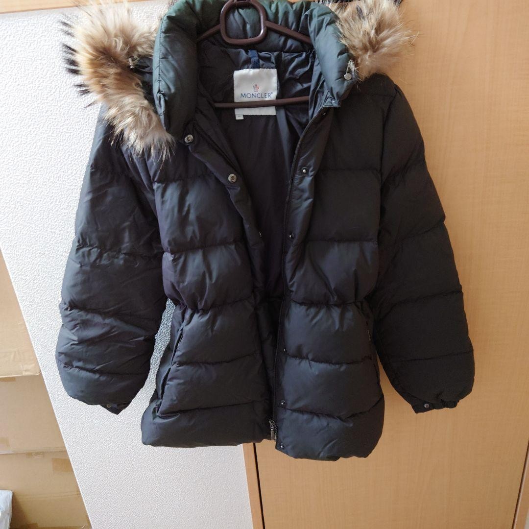 Moncler Hooded Down Jacket with Fur Trim for Winter Warmth