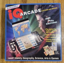 VTG 1992 iQ Arcade Electronic Quiz Machine Handheld Game Console in Box