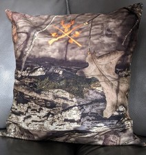 Hunting Decorative Machine Embroidered Throw Pillow