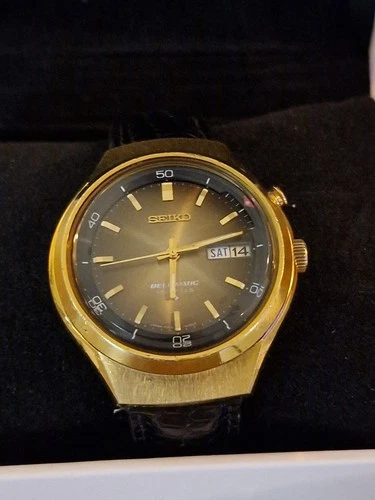 Seiko Vintage Bell-Matic Alarm Watch 4006-6060. 17 Jewel. 38mm. 1970s