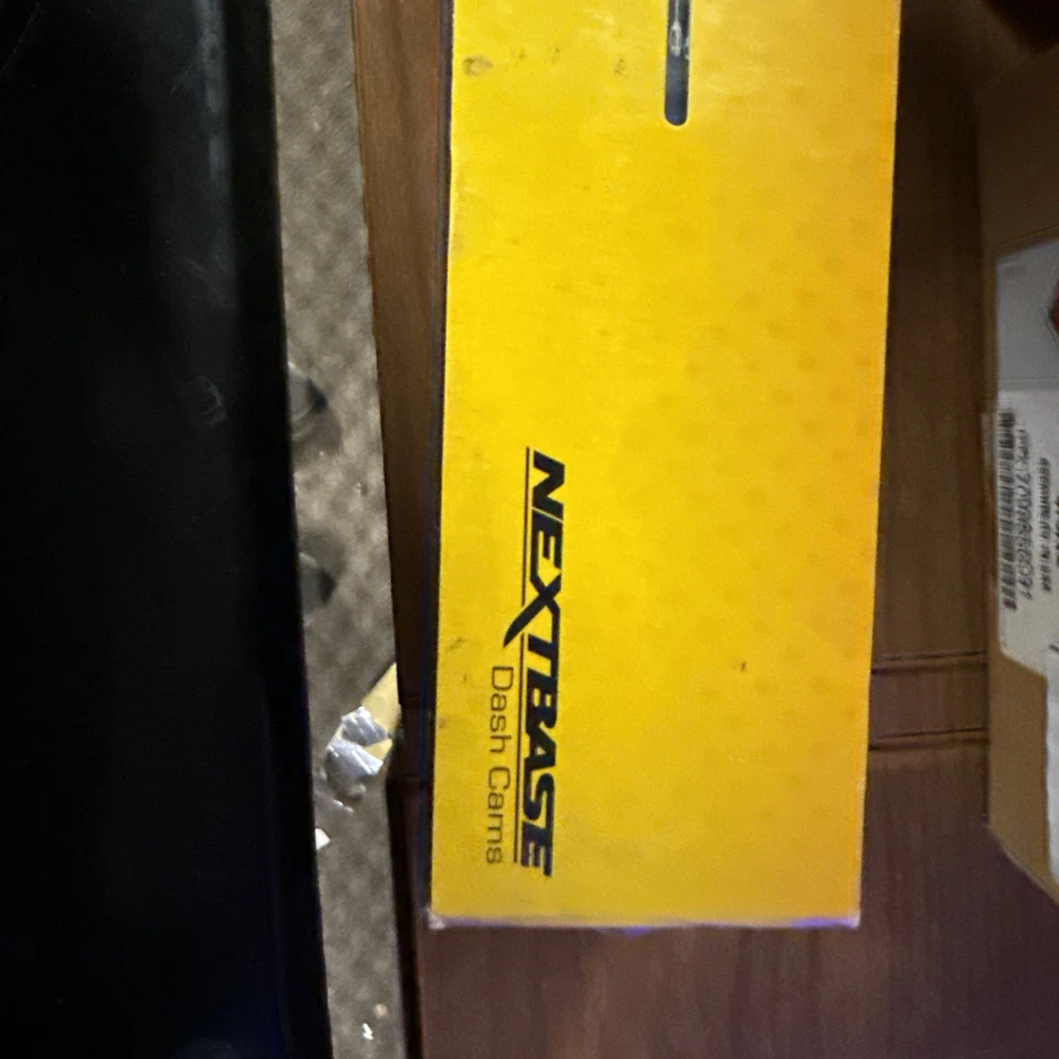 Paquete de cámara trasera Nextbase Dash Cam 320RSD Plus Foto 3 de 4