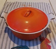 Vintage Le creuset cast iron #22 Cookware,Dutch Oven ,Casserole , Orange Enamel 