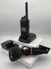 Motorola XPR 7550e DMR VHF 136-174 MHz Caricatore, Microfono, Programmazione Gratuita!!