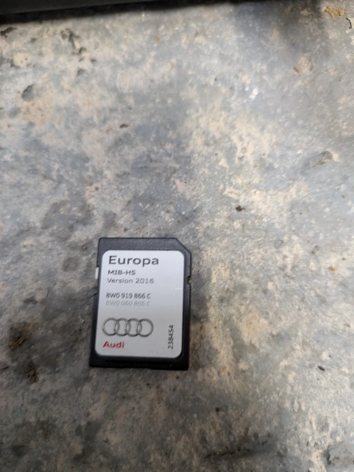 8W0035192B audi a4 b9 head unit multimedia mib glovebox radio sat nav 2015 to 25 - Image 2 of 4