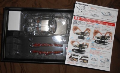 Kids Logic Back To The Future II Magnetic Floating Delorean 1/20