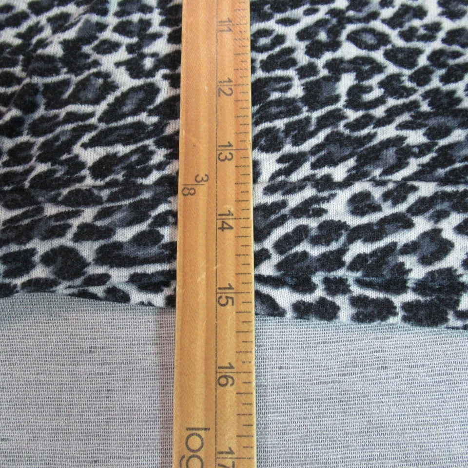 Delias Top 女式 M 码灰色豹纹短衬衫青少年柔软现代休闲 — 第 4/4 张图片