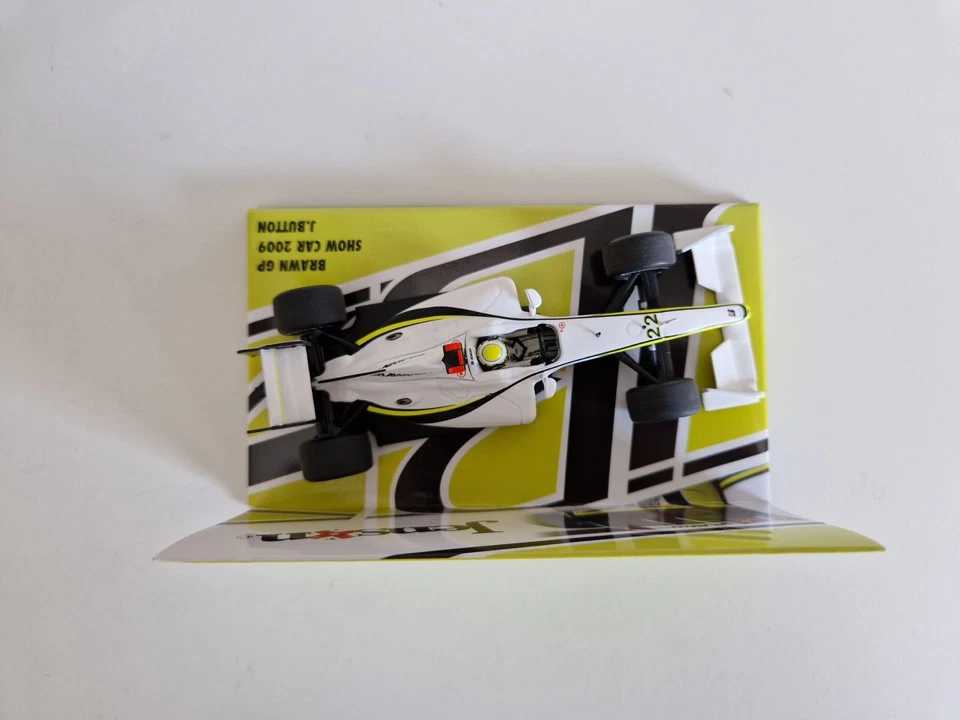 Minichamps 1/43 Brawn Gp Mercedes BGP001 J. Button - Showcar 2009 (JB Edition) - Image 3 of 4