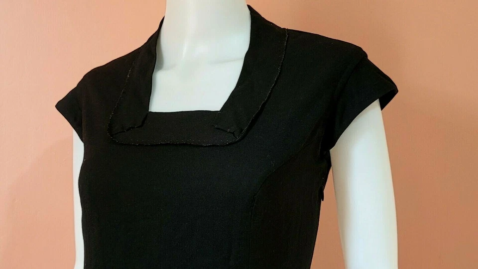 VESTIDO DISFRAZ NACIONAL FORRO CRUDO/LANA CUELLO CUADRADO NEGRO TALLA 44 Foto 3 de 4