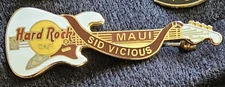Hard Rock Cafe Maui Sid Vicious Original Dead Rocker Fender Jazz Bass guitar pin