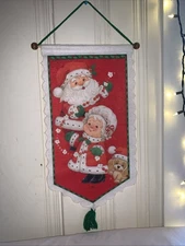 Vintage Morehead Hanger Wall Decor Santa Mrs Clause Puppy Dog Popcorn Garland