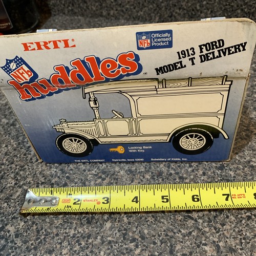ERTL Dallas Cowboys NFL Huddles Bank 1983 Diecast 1913 Ford Model T NEW IN BOX - Picture 6 of 6