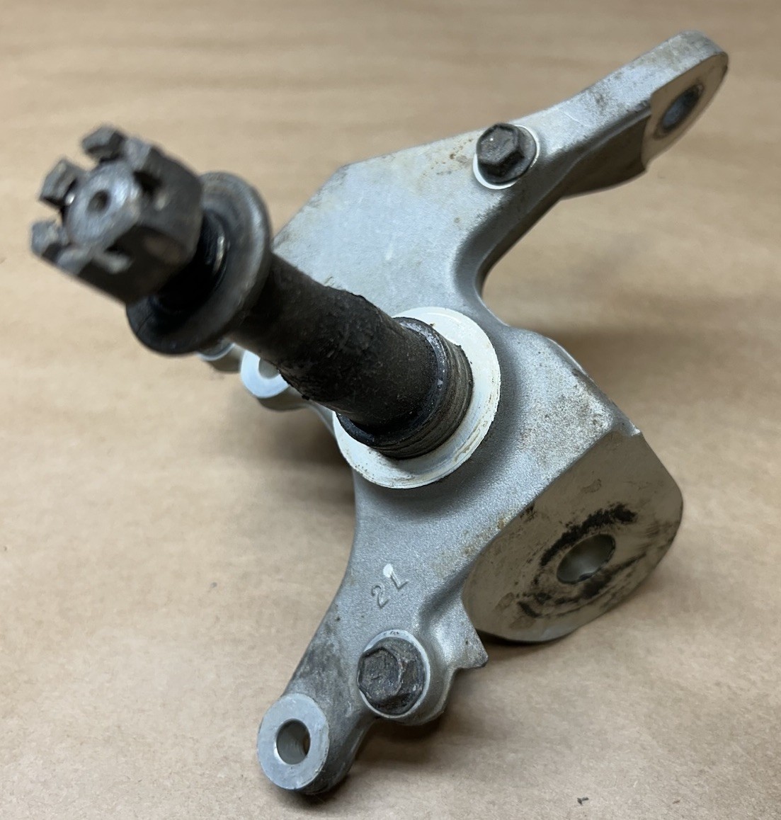 03-08 SUZUKI LTZ400 Left Front Spindle Steering Knuckle DVX KFX