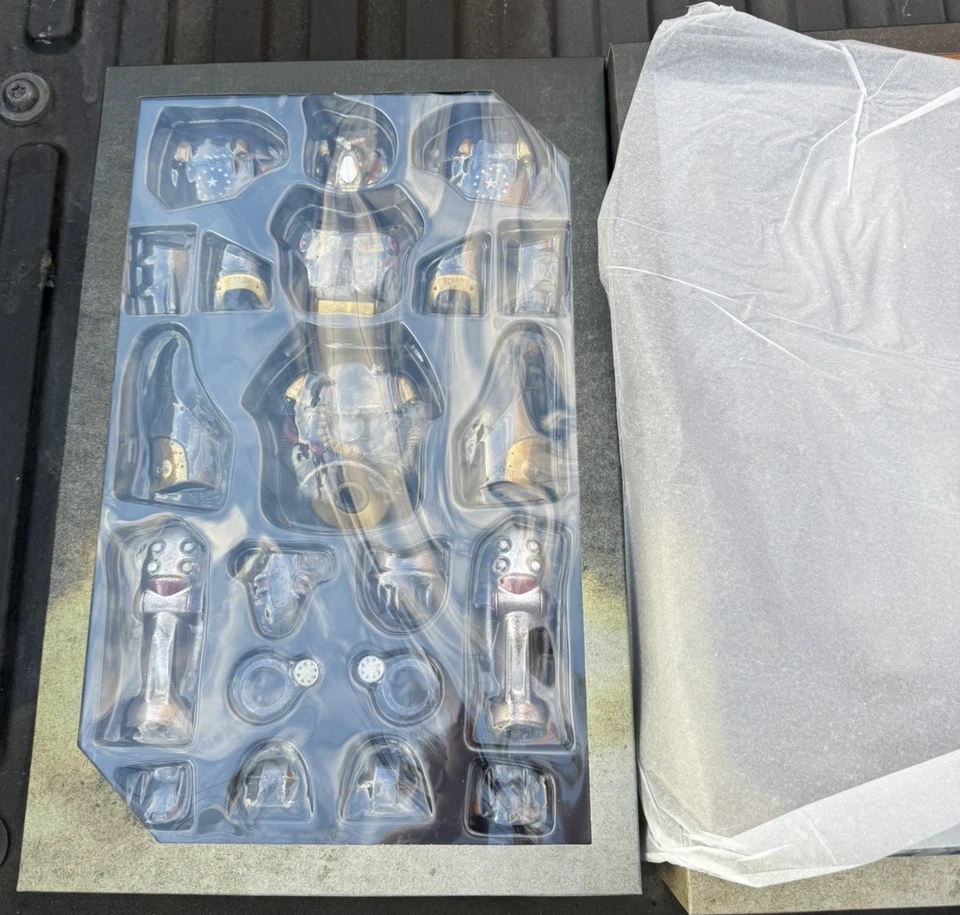 1/6 ThreeZero Fallout X-01 Power Armor Tricentennial Limited Edition - Image 3 of 4