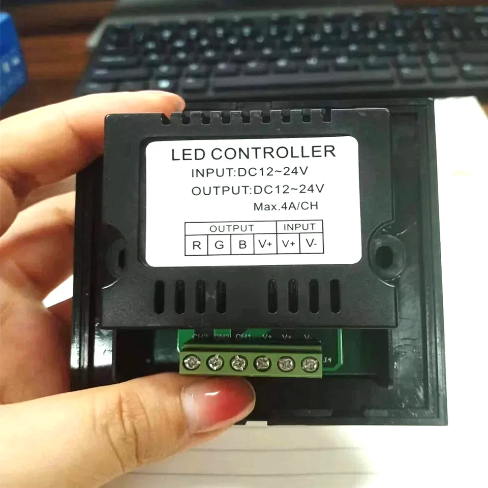 DC12-24V 4A *3CH Wall Mounted Touch Switch Glass Panel Controller For RGB LED - Image 4 of 4