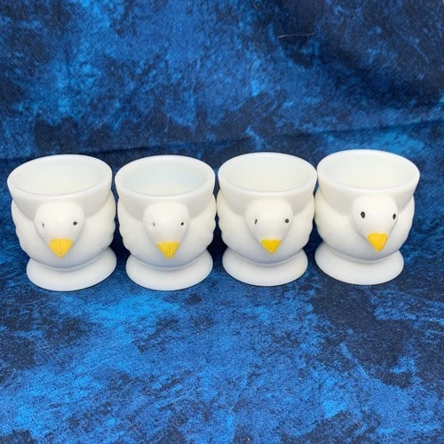 Set of 4 French Opalex Baby Chick Egg Cups Opaline Milk Glass Vintage 2" France
