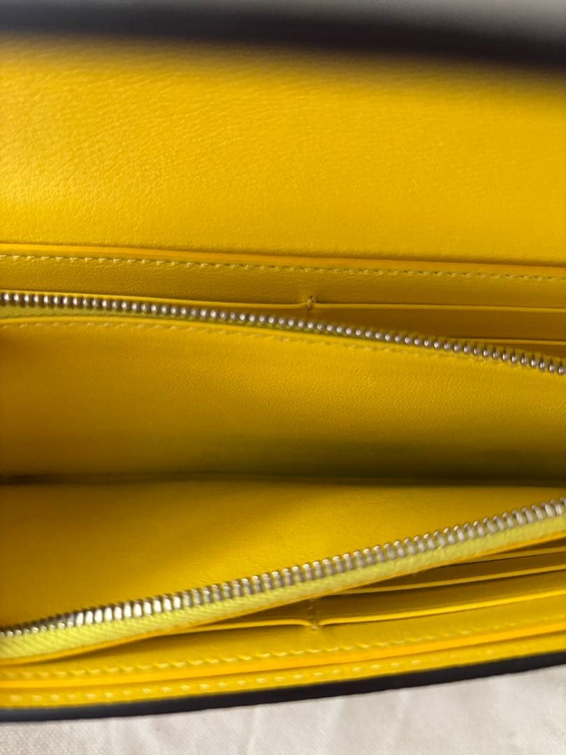 Excellent Condition CELINE Multi Function Long Wa… - image 7