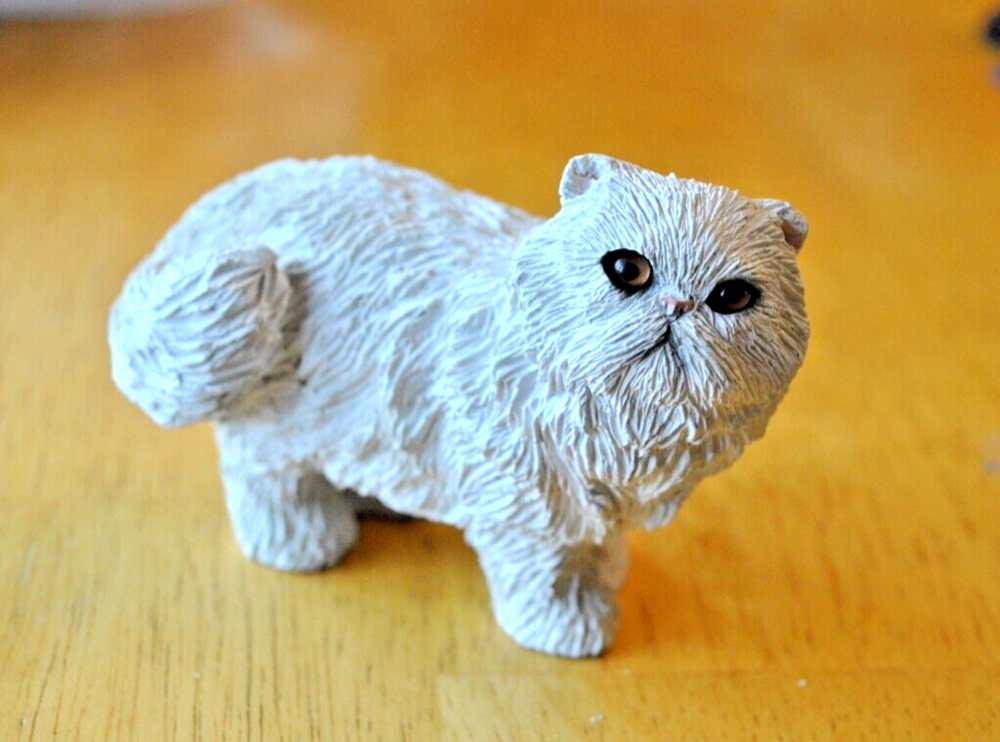 Vintage 1980's Sandicast Persian Cat Figure White & Amber Eyed by Sandra Brue