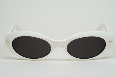 Gucci Sunglasses 1997 Vintage White Oval Black Retro GG 2413/S C29