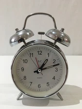 London Clock Twin Bell Alarm Clock Bedside Loud Quartz Alarm Clock Silver Metal